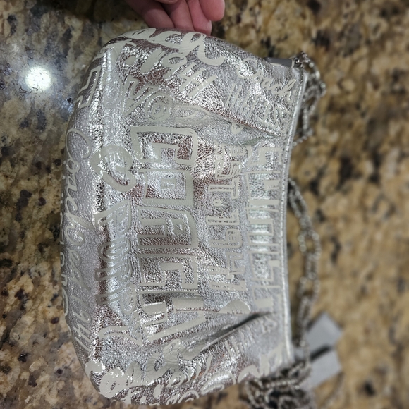 Coach Poppy Metallic Silver Wristlet with Chain - Picture 5 of 7